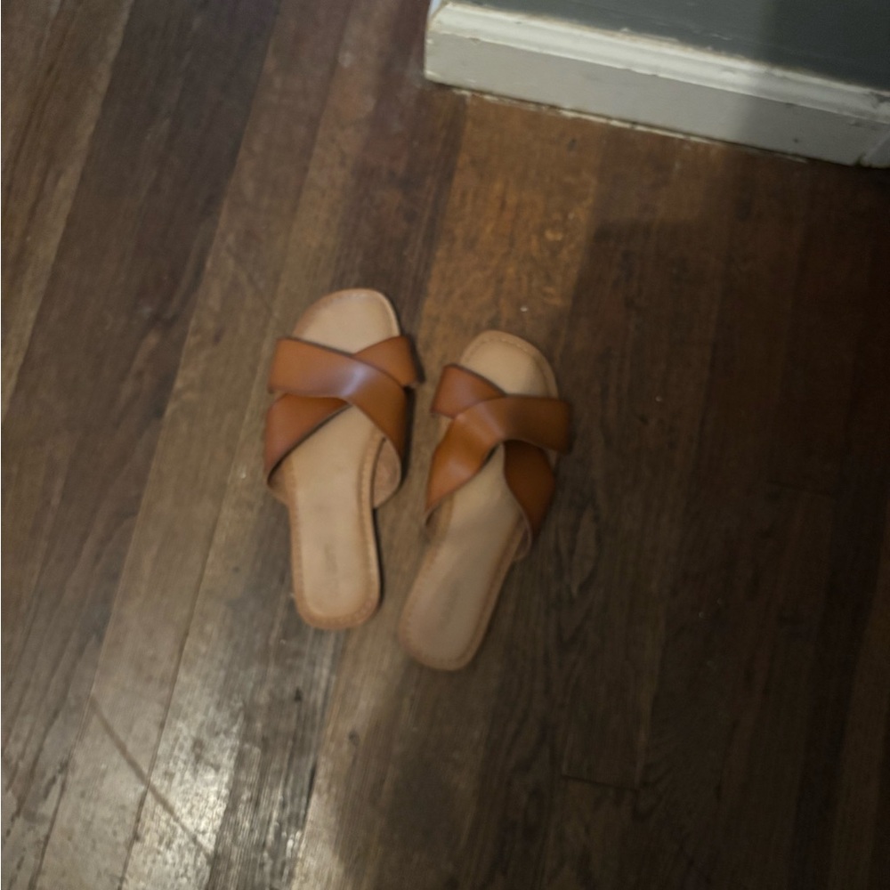Women’s sandals